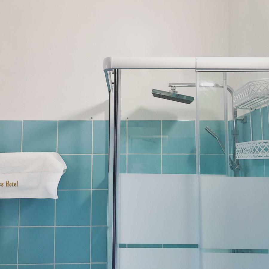 Boutique Oriente Express Hotel Cagliari Bagian luar foto