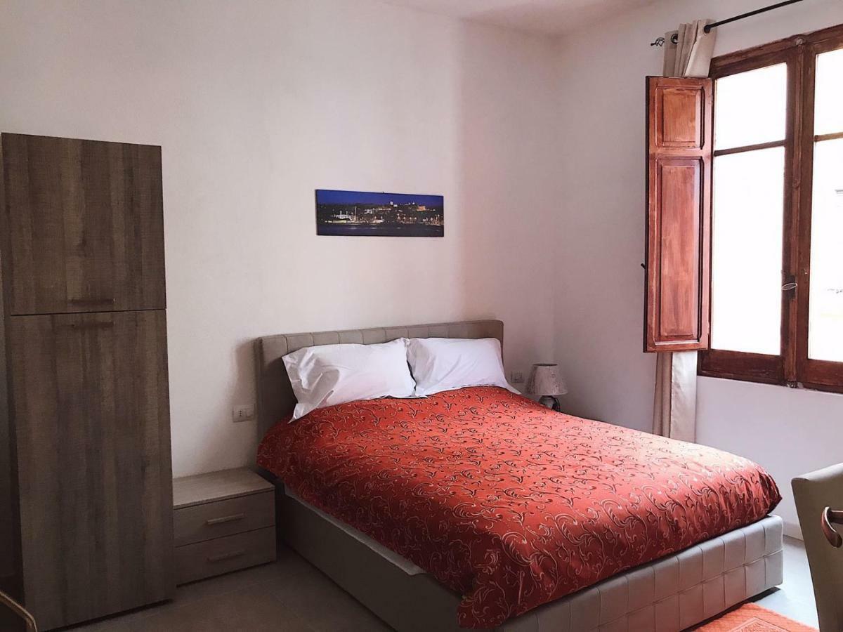 Boutique Oriente Express Hotel Cagliari Bagian luar foto